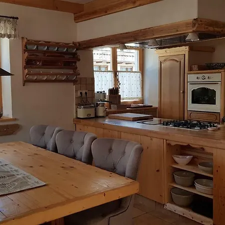 Hisa Pod Gorami**** - House With Wellness 别墅